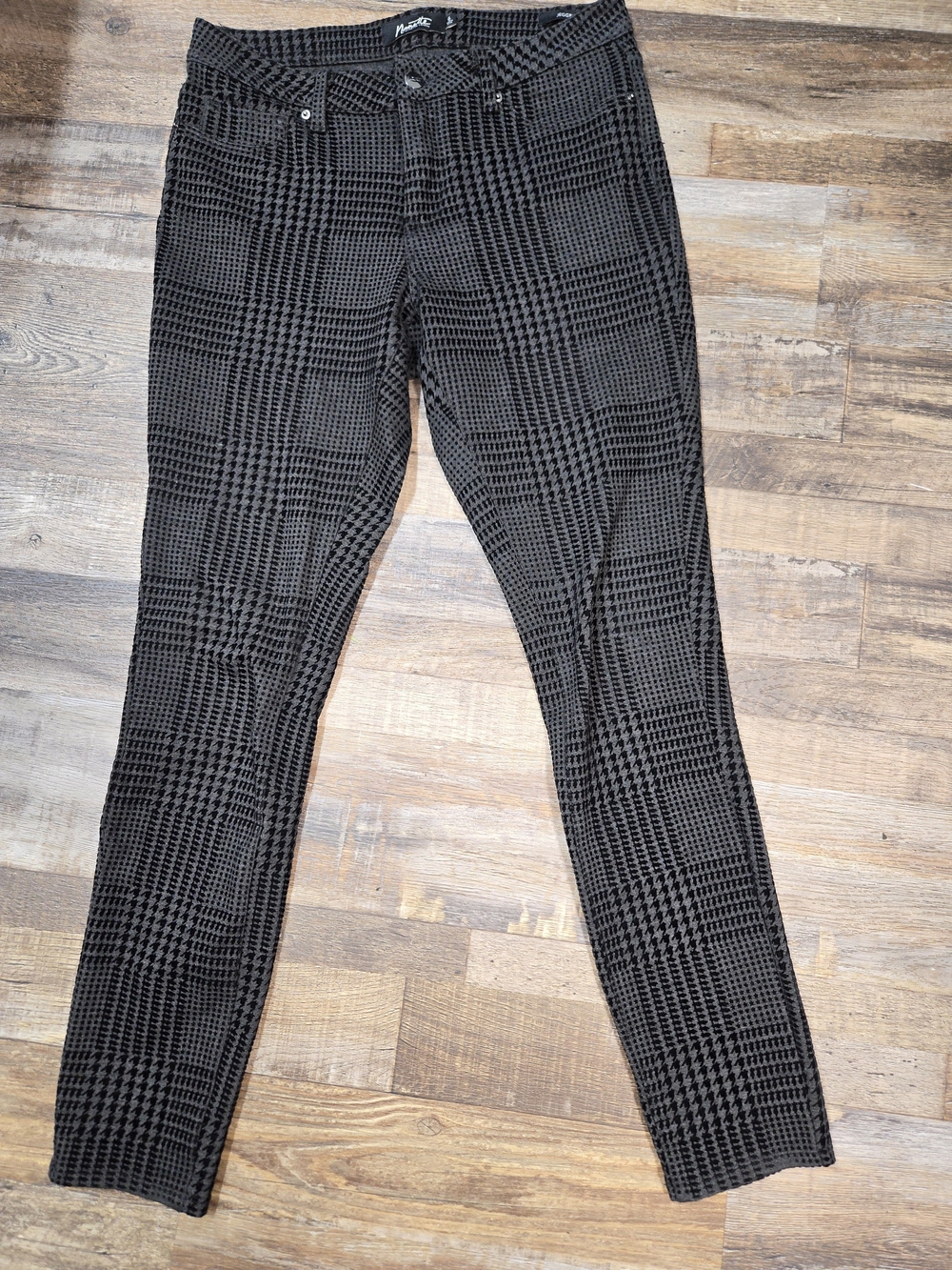 Nannette Black Plaid Stretch Jeggings